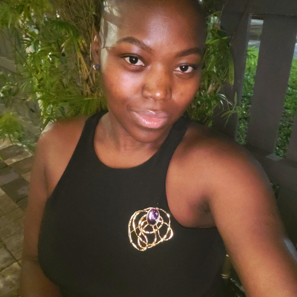 Meet your Posher, Sherly